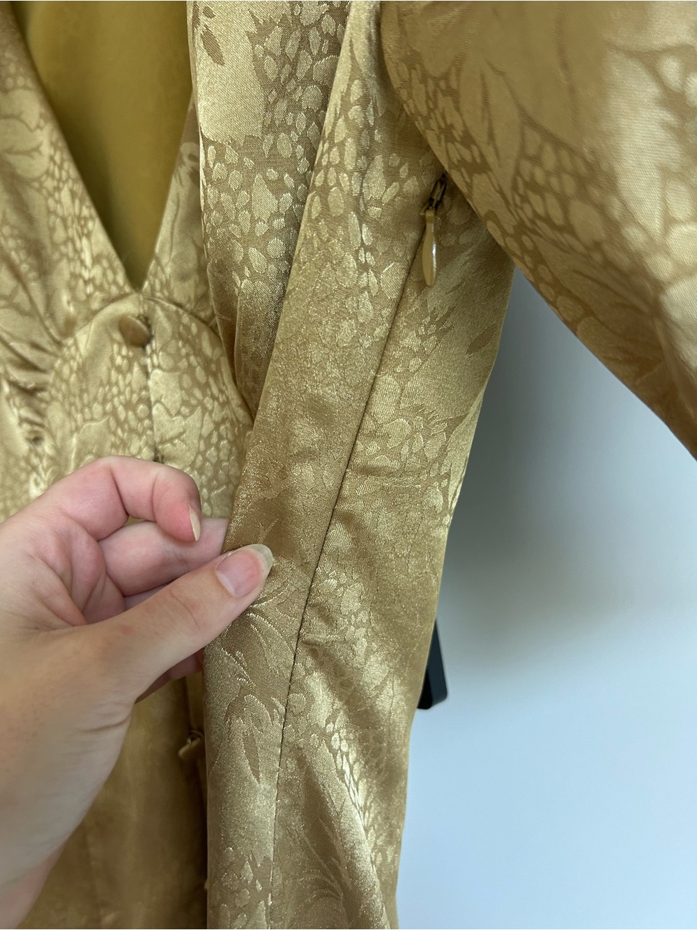 REVOLVE Shiona Mini Dress in Bronze
HOUSE OF HARLOW 1960 - Picture 4 of 6